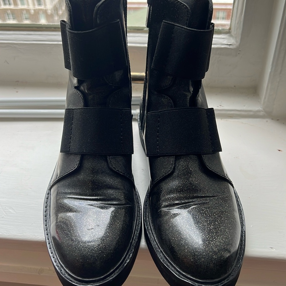 Ronald / Pliner Patton leather ankle boots